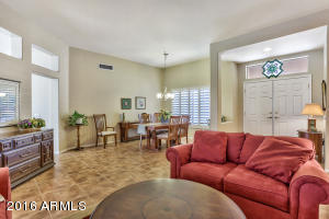 22313 N Cheyenne Dr