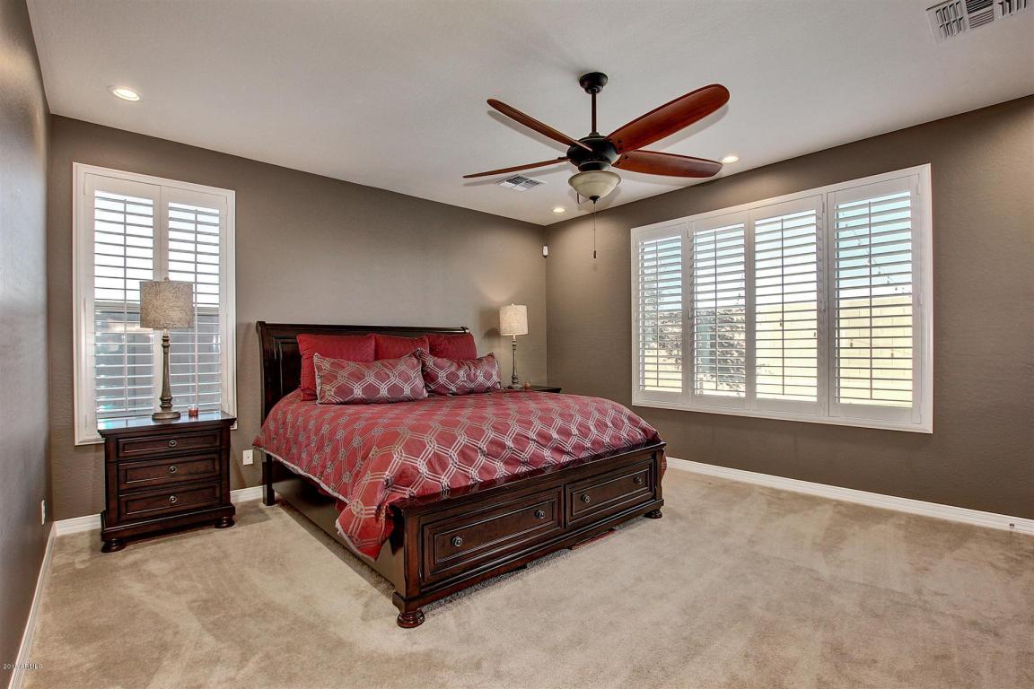16068 W Poinsettia Dr