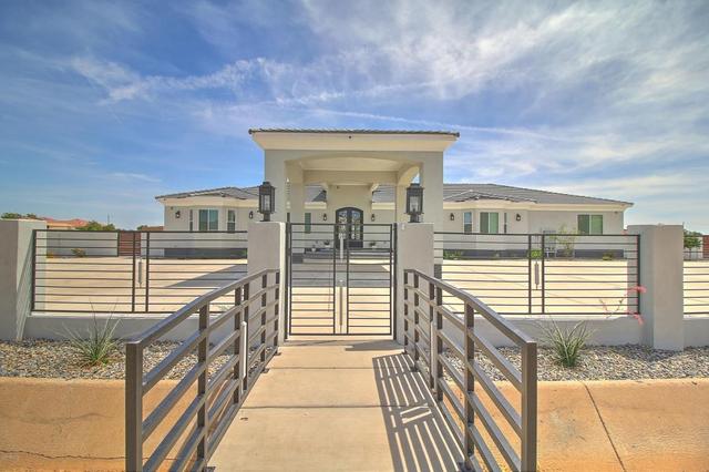 15413 W Christy Dr