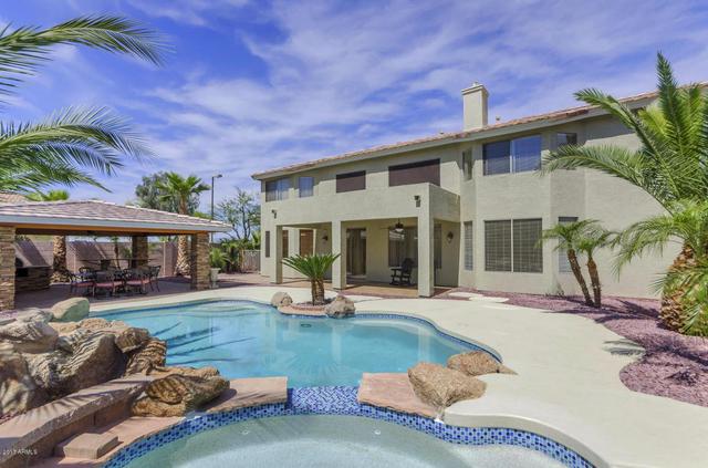 15413 W Christy Dr