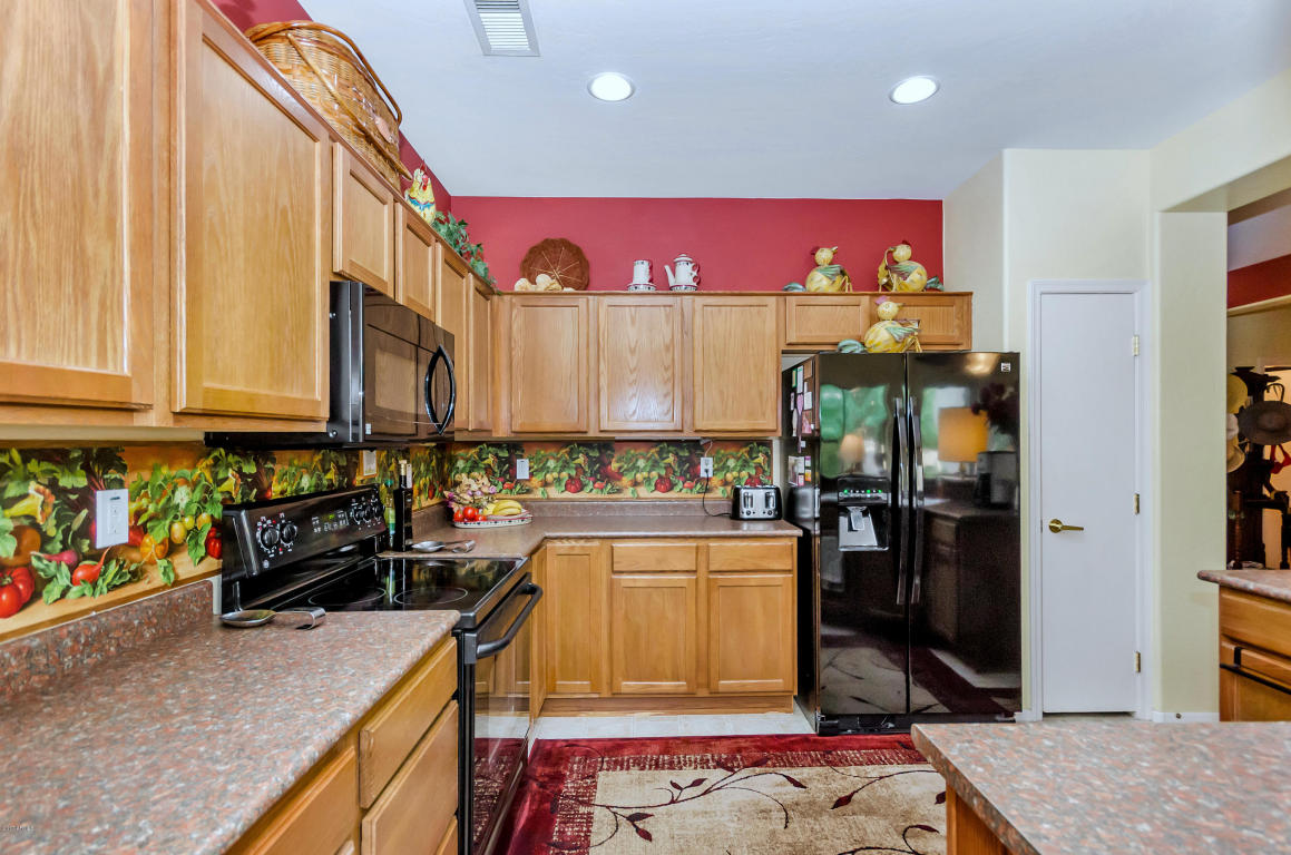 15896 W Summerwalk Dr