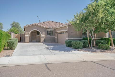 18137 W Saguaro Ln
