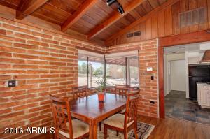 301 W Buckskin Trl