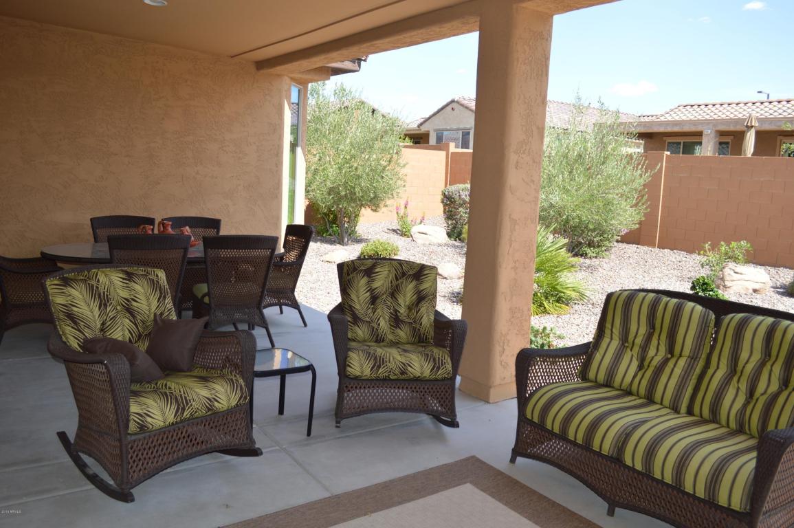 27095 W Tonto Ln