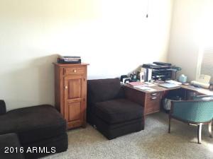 816 Desert Dr
