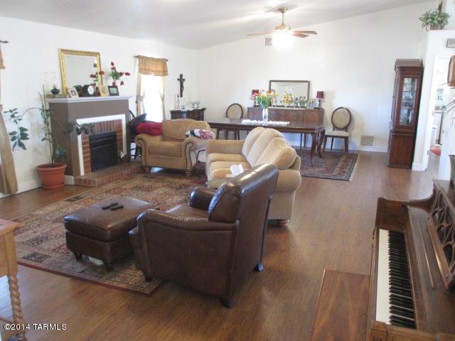 451 Elgin Rd