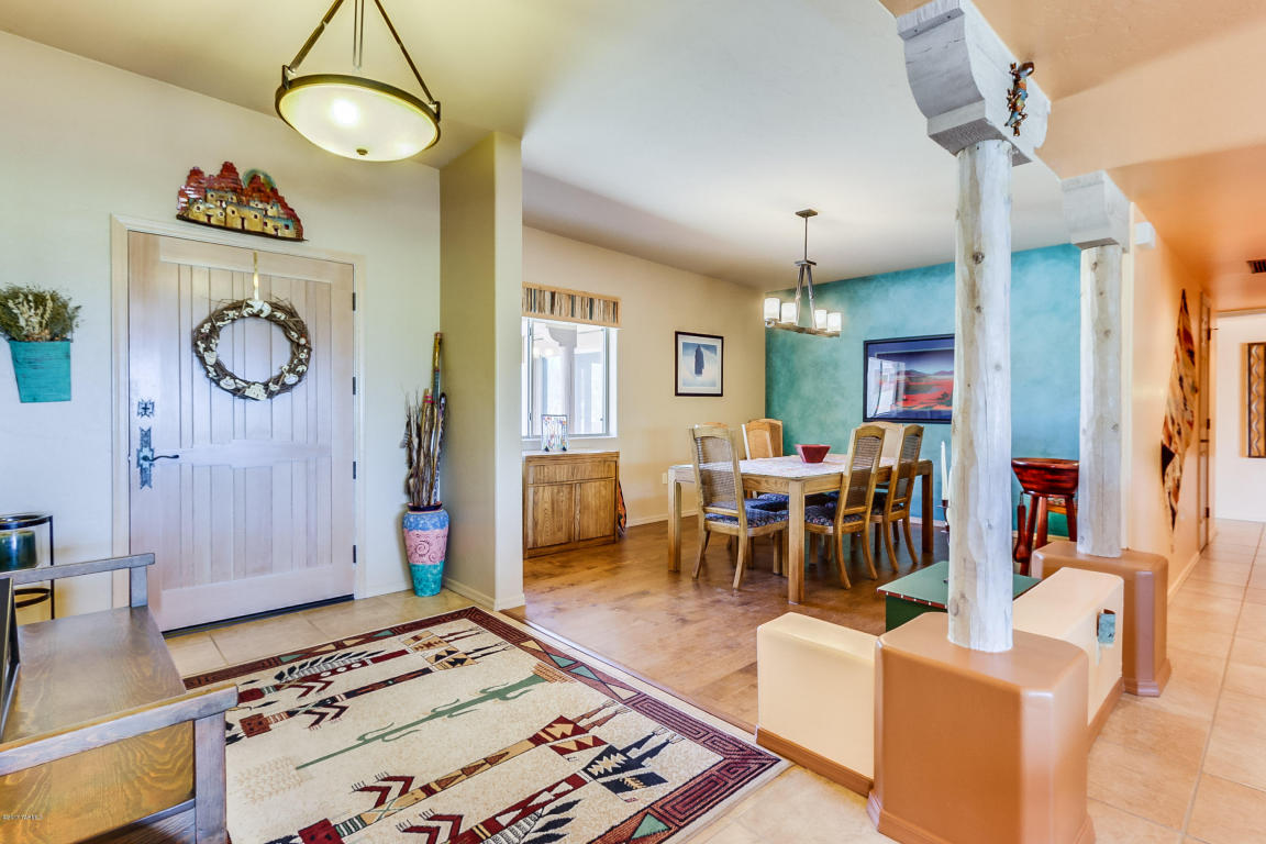 2414 E Mayview Dr