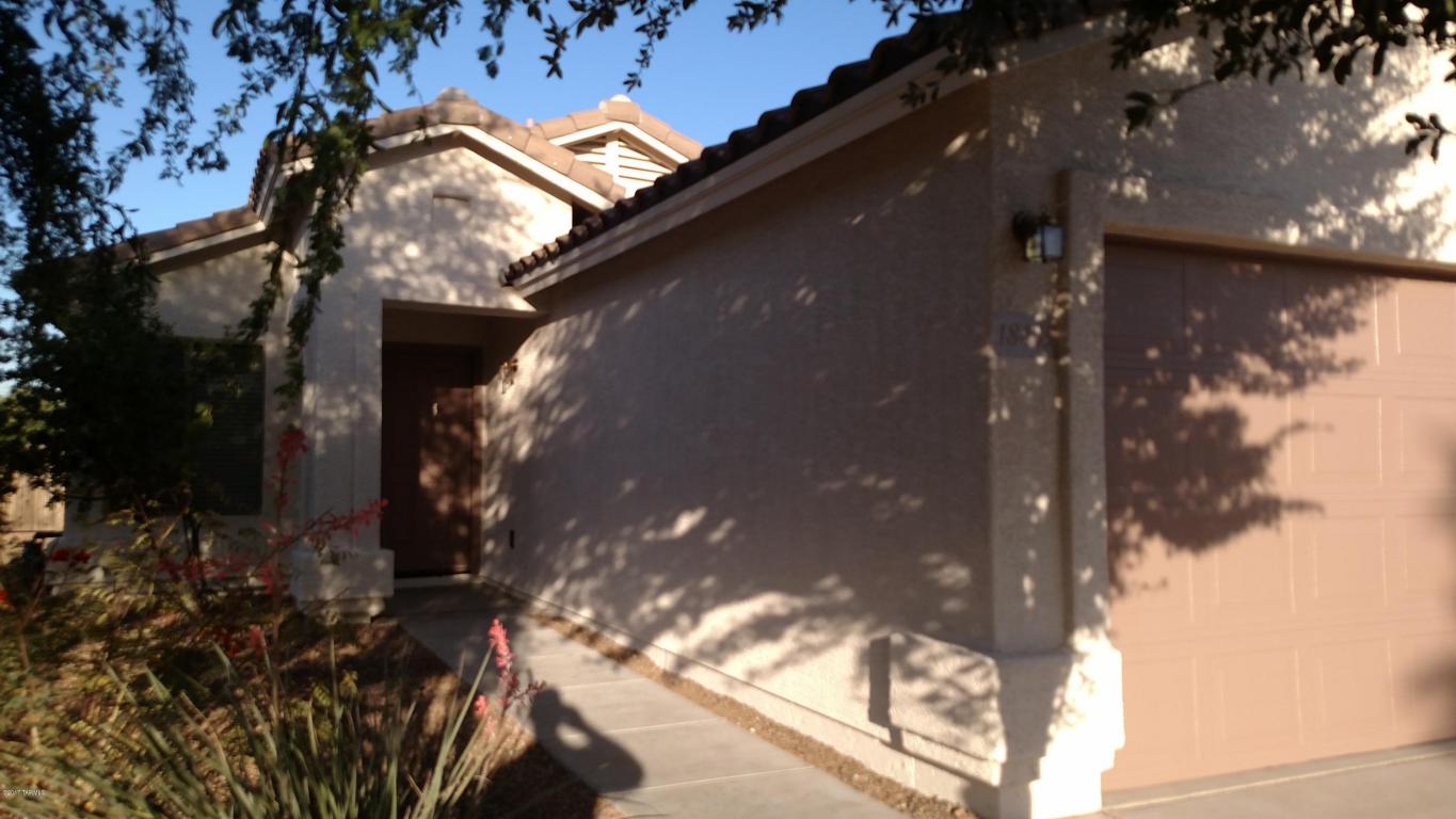 783 W Flaming Arrow Dr