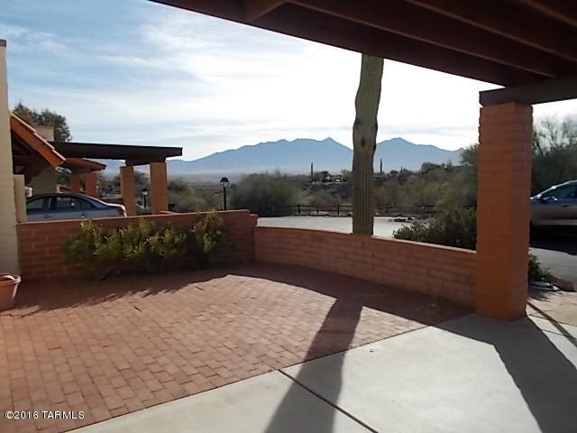 2525 S Calle Cervantes