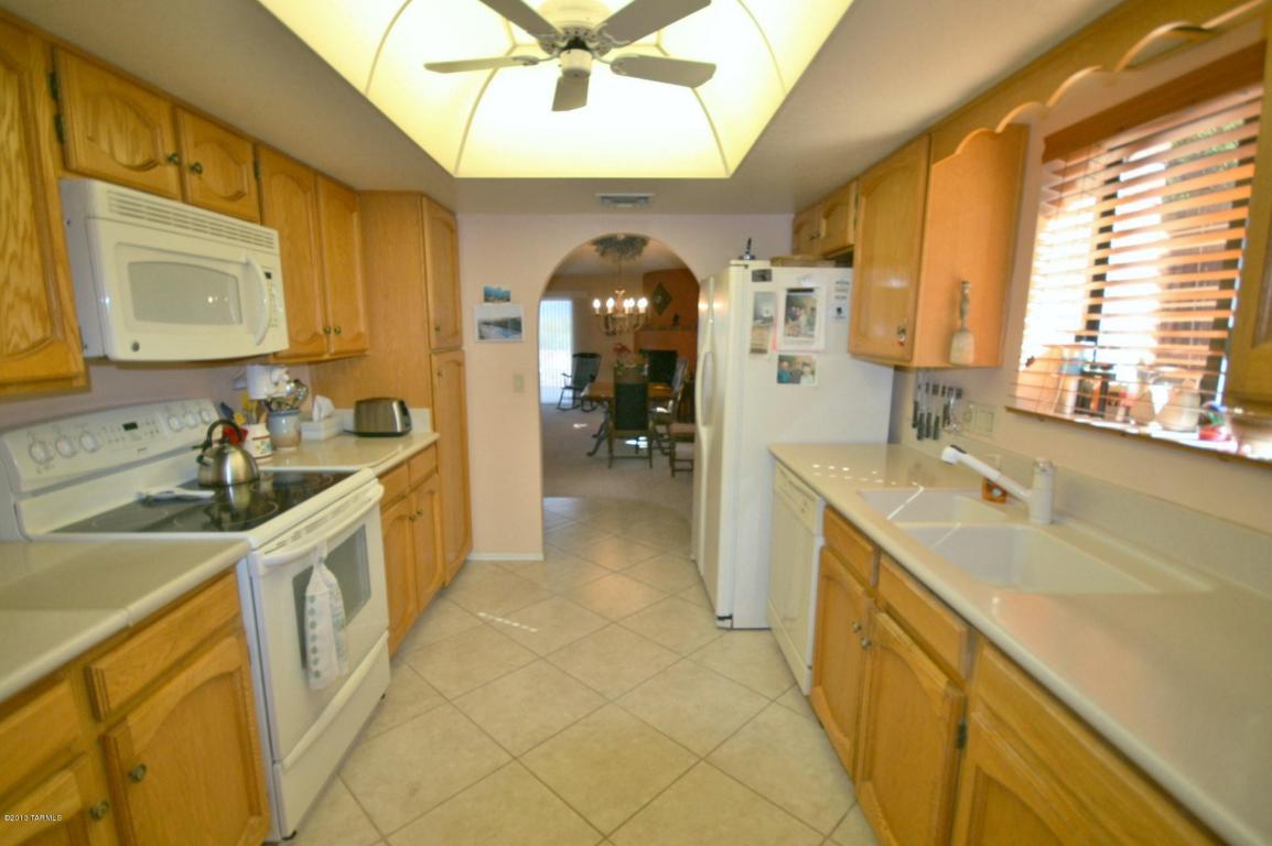 1021 W Camino Sagasta