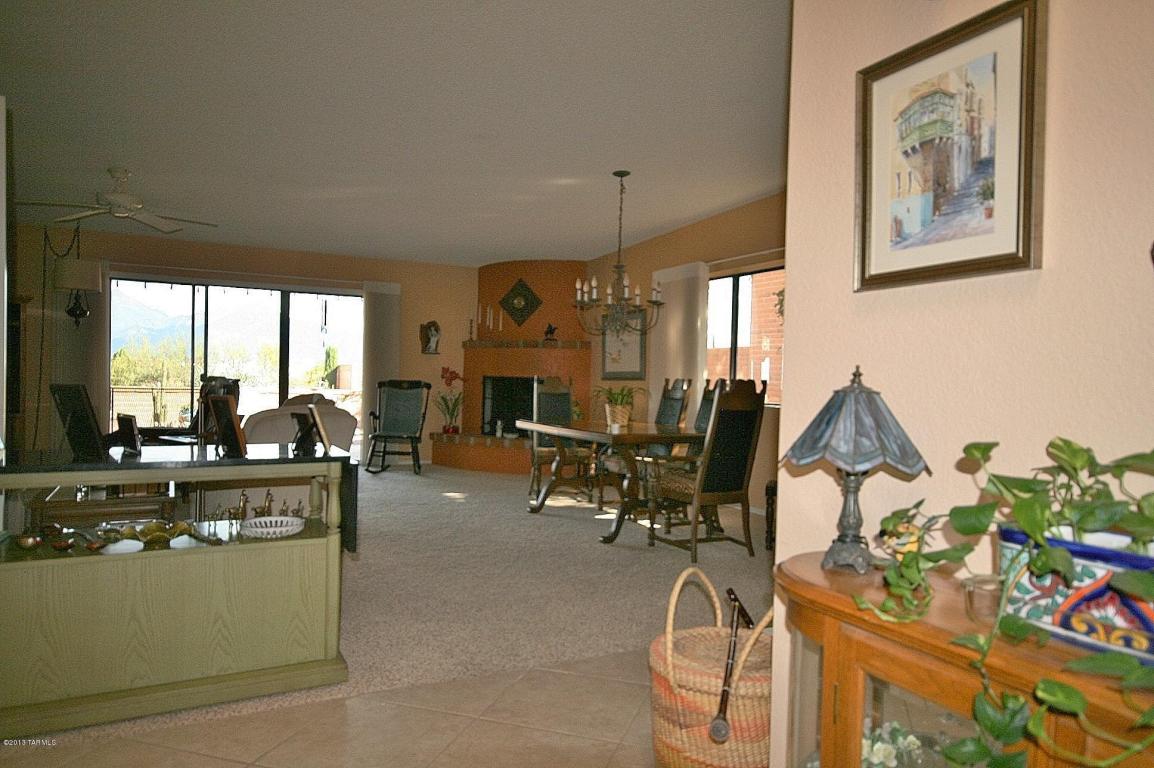 1021 W Camino Sagasta
