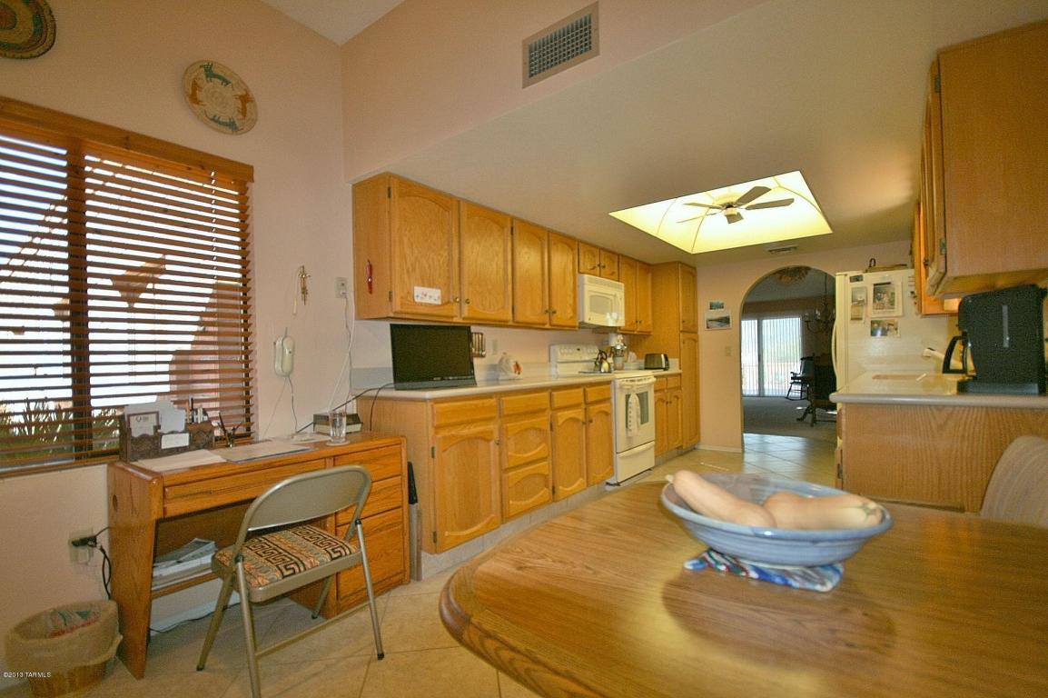 1021 W Camino Sagasta
