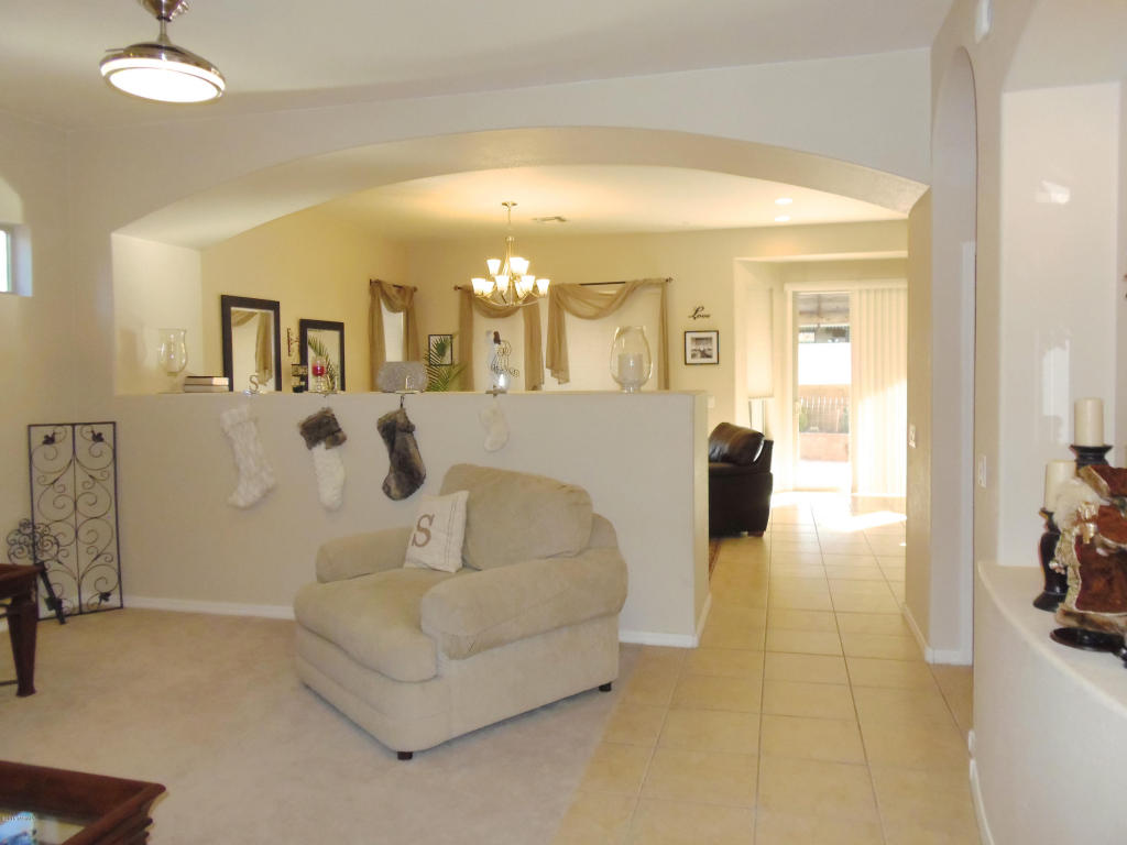 50 E Camino Rancho Cielo