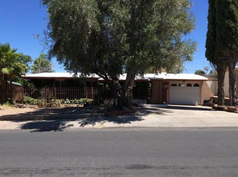 635 W Webb Dr
