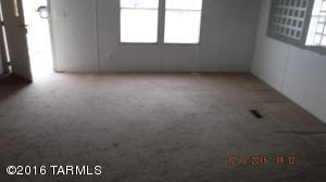 17675 W Wolcott Ln