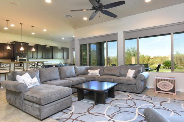 12517 N Golden Mirror Dr