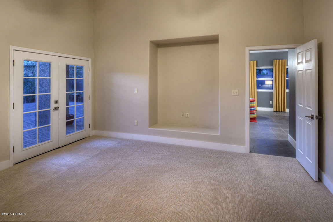 156 S Cuesta Ave