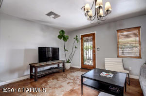 For Sale: 850 S 10th Ave Tucson, AZ 85701