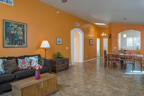 967 W Safari Dr