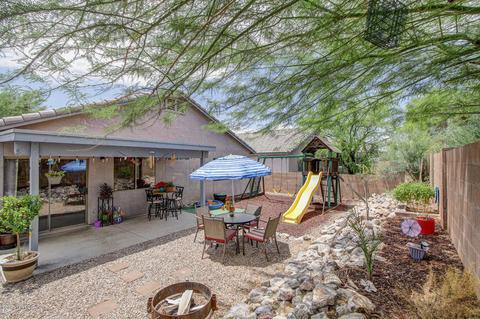 967 W Safari Dr