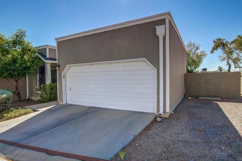 967 W Safari Dr