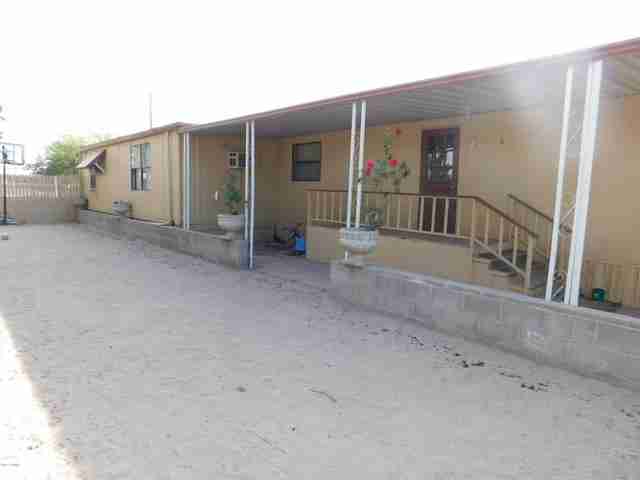 415 E Yavapai Rd