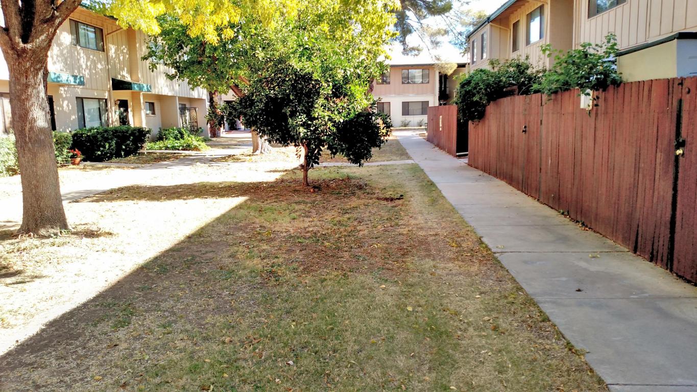 1360 S Avenida Polar #104