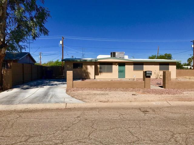 6952 E Princeton Dr