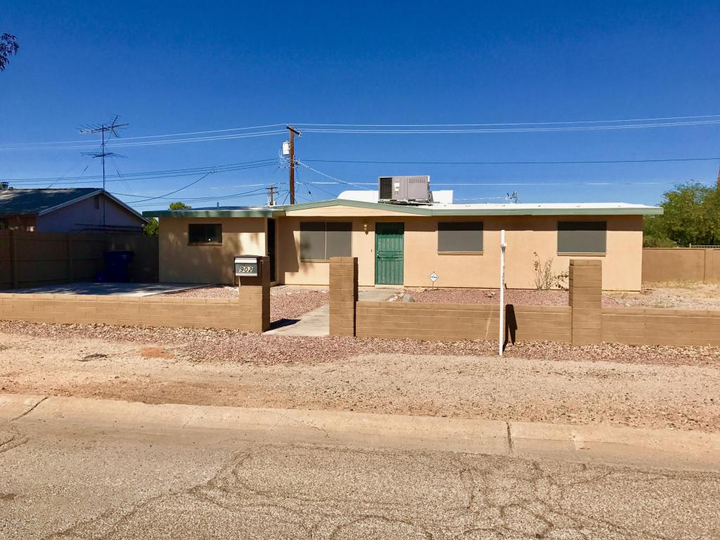 6952 E Princeton Dr