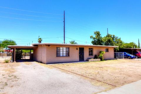 1022 S Baylor Dr