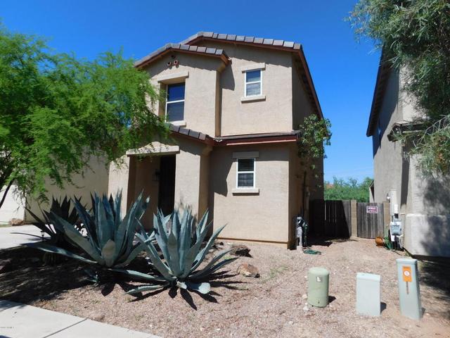 3495 N Sierra Falls Pl