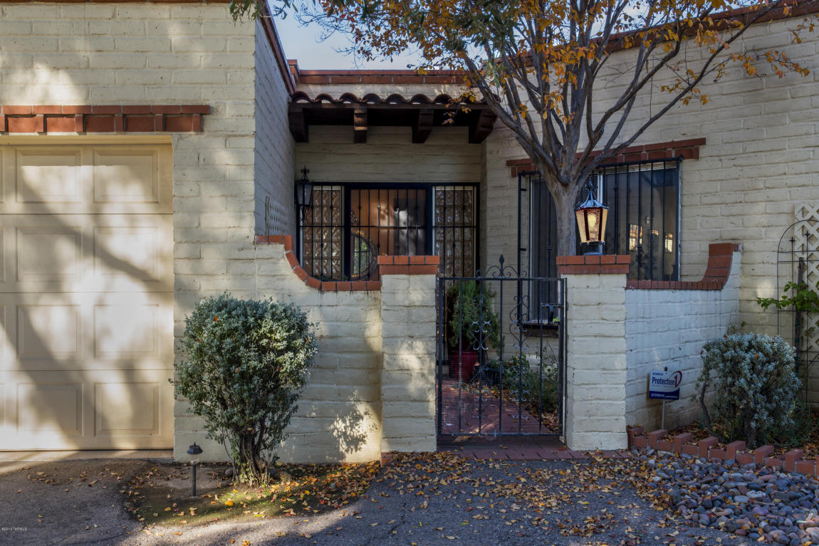 7422 E Placita Rio Cabo