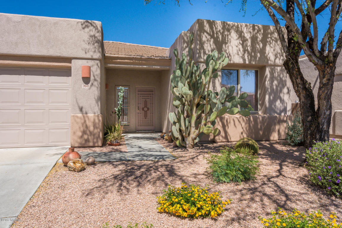 2478 N Camino Valle Verde