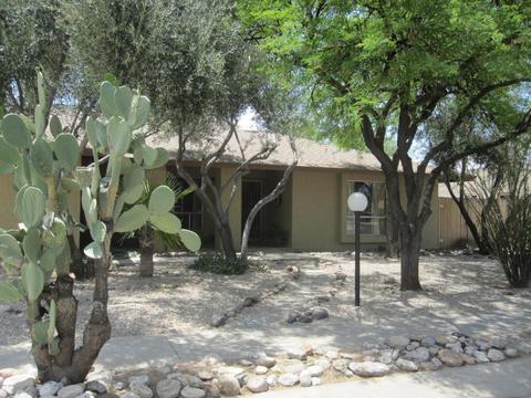 2561 N Avenida Orgullo