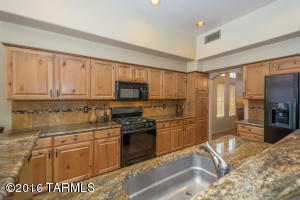 For Sale: 2462 N Quesnel Loop Tucson, AZ 85715