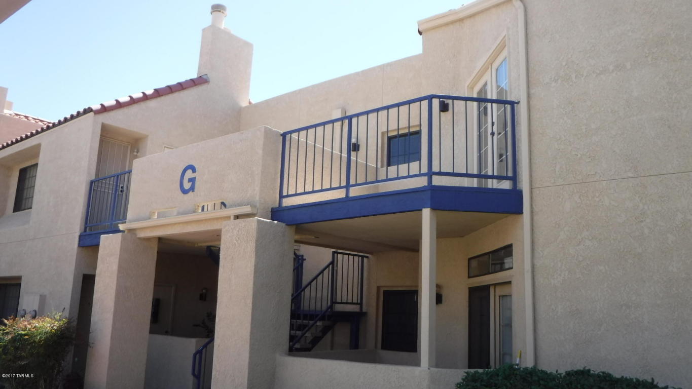 4908 N Via Carina