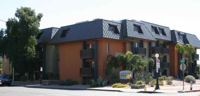 404 E Geronimo Bluff Loop
