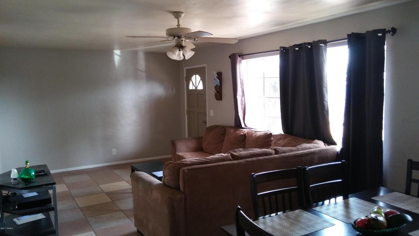 1413 E Ft Lowell Rd
