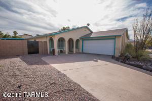 9840 E Mary Dr