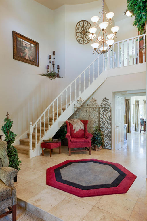 276 W Sugar Loaf Rd