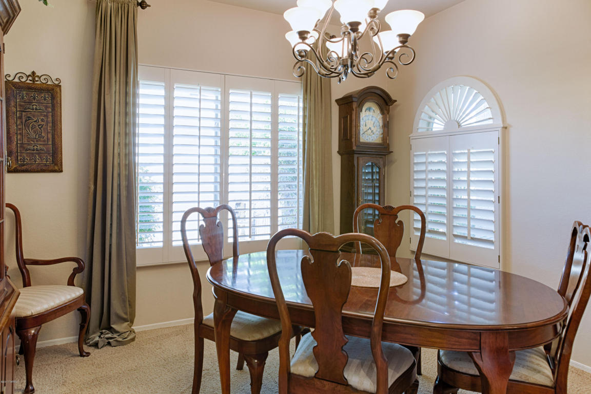 276 W Sugar Loaf Rd