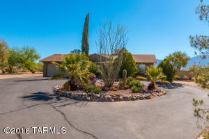 For Sale: 11920 N Joi Dr Tucson, AZ 85737