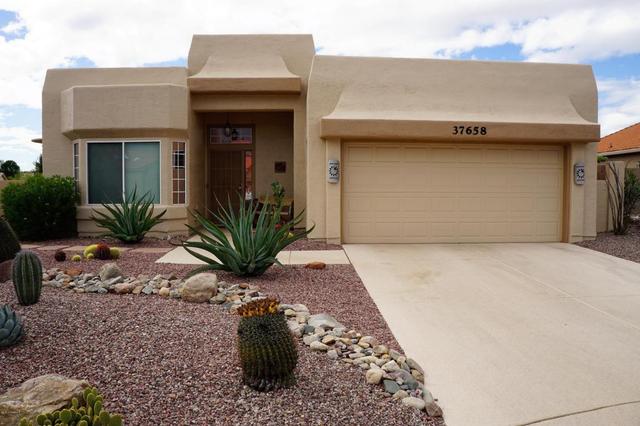 37907 S Blackfoot Dr