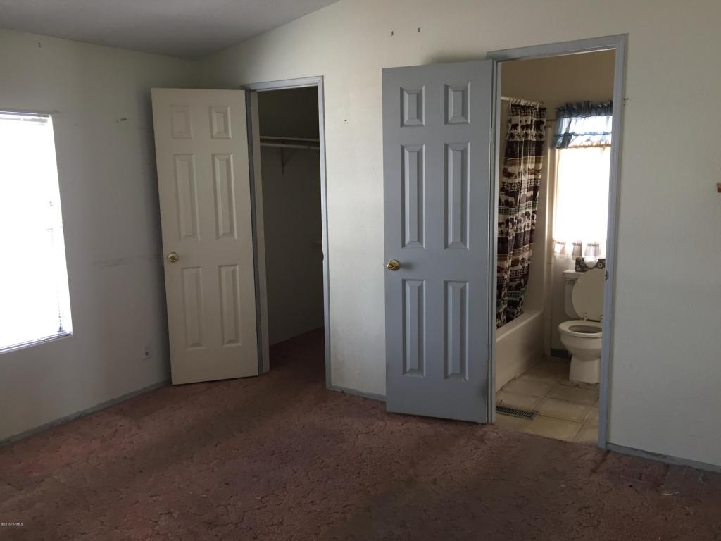 3575 W Mango Cir