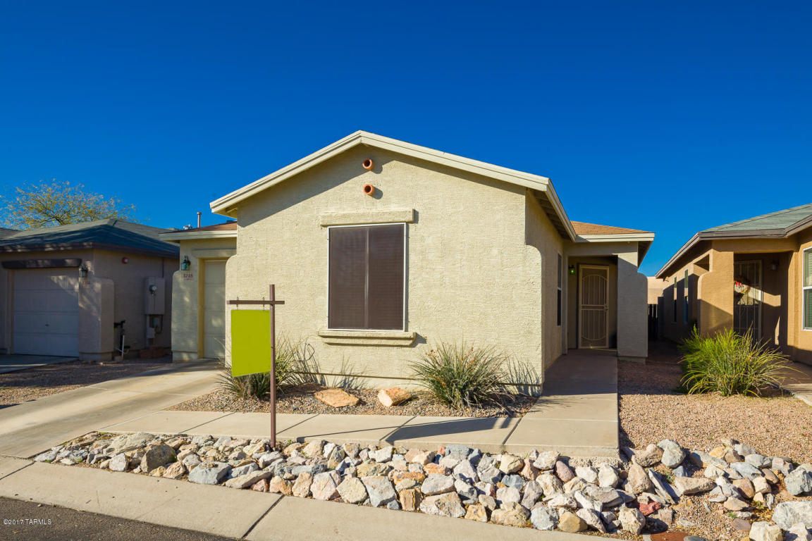 3248 W Moondance Way