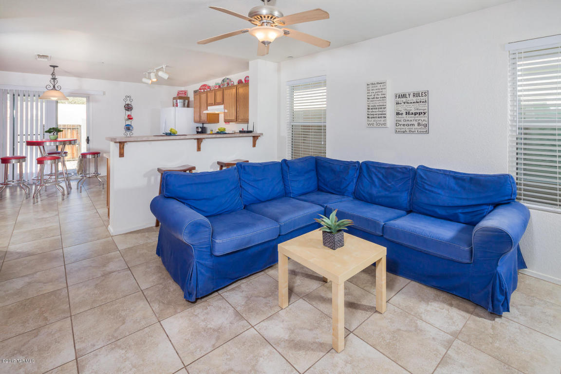 3248 W Moondance Way