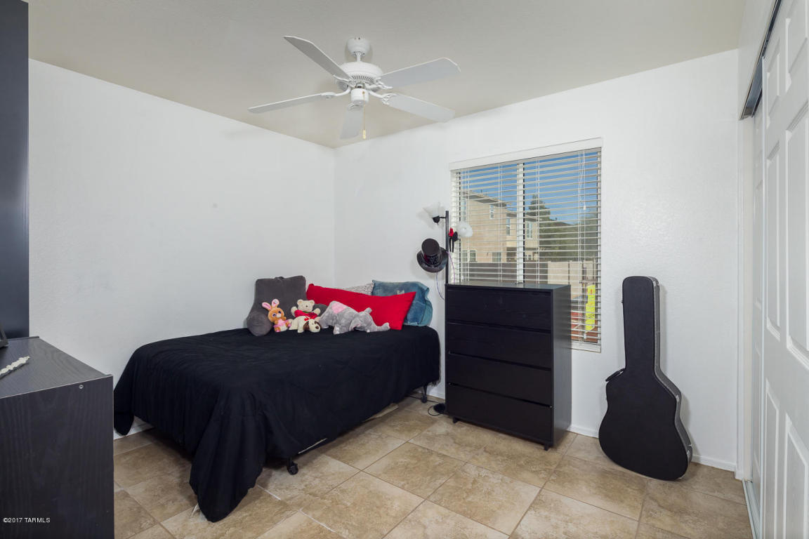 3248 W Moondance Way