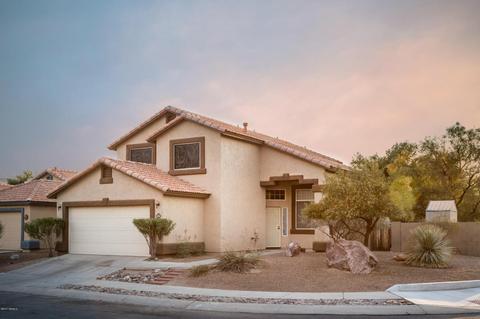 8793 N Maple Ridge Pl