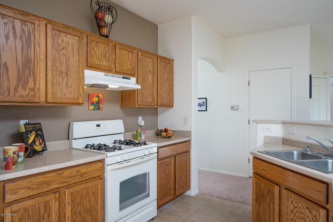 7512 S Placita De La Sombra