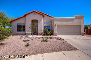 188 N Fenceline Dr, Tucson AZ 85748